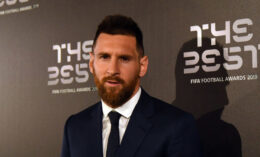 Лионель Месси удостоился награды лучшего игрока года по версии ФИФА